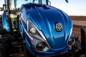 Prvi na svetu: "New Holland" ima traktor na električni pogon koji može autonomno da vozi