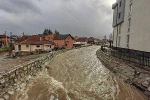 Izlio se Lim u naselju Ivanje - proglašena vanredna situacija