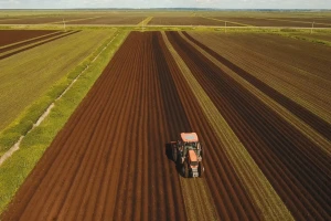 U Plandištu oglašeno 1.350 hektara državnog poljoprivrednog zemljišta