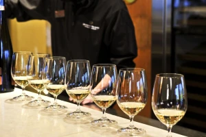 Trinaest zlatnih medalja za vina iz Srbije na takmičenju u Italiji