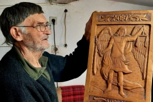 Od komada drveta do umetničkog dela