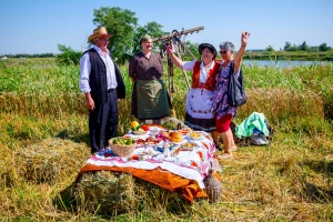Pesme, šale i amaterska drama na žetvi