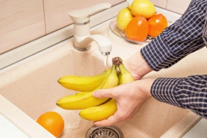 Banane je potrebno prati pre jela?