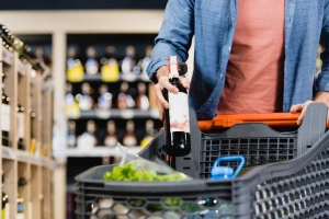 Koliko EU domaćinstva troše na hranu i alkohol?