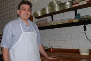 Dragomir Stojković nakon karijere direktora postao majstor za slavske kolače