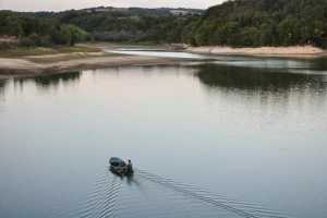 Garaško jezero nije poribljeno već dve godine!
