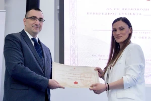 Diplomirana pravnica i master kriminalistike odlučila da pravi medenjake