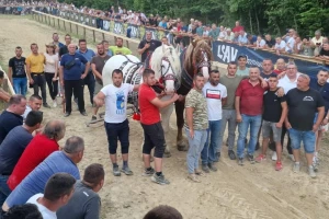 Teškaši Omer i Zamfir Nenada Simića iz Valjeva pokorili prvu brodsku štraparijadu