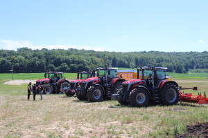 Inovacije, tradicija i proizvodnja: Pogled u Massey Ferguson kampus u Francuskoj