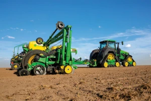 Precizna sejačica ExactShoot štedi 60 odsto đubriva - John Deere predstavio novitet