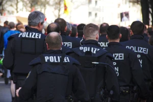 Ogromna racija u Nemačkoj: 800 policajaca traži ilegalne radnike