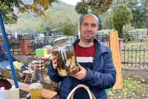Informatičar pravi lekovite tinkture: Biljke traži na Kopaoniku, Vlasini, Staroj planini
