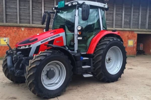 Massey Ferguson iz 5S serije: Precizna hidraulika i jednostavan za upravljanje