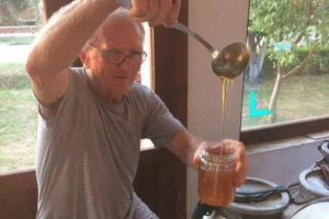 Bagrem podbacio, livada puni posude
