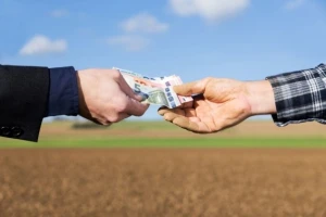 Oštetili EU fondove za 888 miliona evra!
