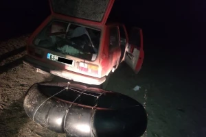 Ribokradice bežeći ostavile auto pun ribe
