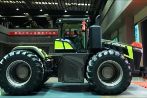 Kina predstavila najmoćniji traktor na svetu sa 1.200 konjskih snaga!