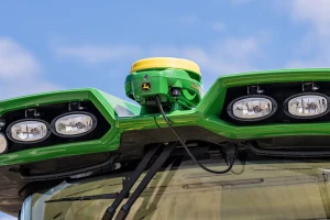 John Deere ima najnoviji satelitski prijemnik StarFire 7500