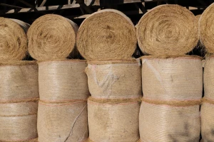 Šta dovodi do paljenja baliranog sena ili slame i kako ga izbeći?