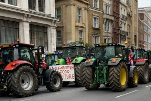 Traktori blokirali centar Londona: Farmeri u Britaniji protiv novih poreskih mera
