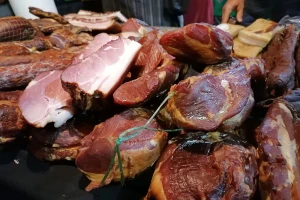 Domaće suvo meso: Od tovljenika skoro se ništa ne baca