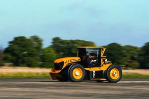 Kako je JCB-ov traktor srušio svetski rekord jurivši 217 km/h?