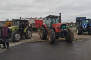 Ili suncokret 60 din/kg ili blokada puteva