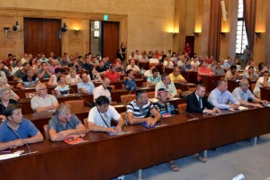 Uručen novac za navodnjavanje i bunare