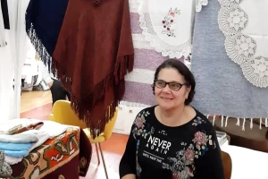 Žena zlatnih ruku kojoj je tkanje postalo zanimanje